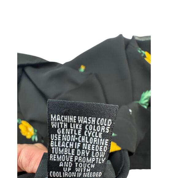 Torrid Sleeveless Floral Chiffon Feminine Tie Neck Cutout Top Women's Size 2/2X - Picture 6 of 6